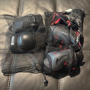 Triple Eight Protective Gear Set 2 sets. SM/Medium upgrade for knee and wrist